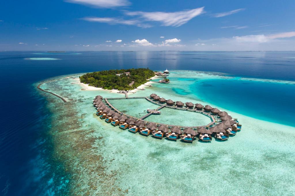Menikmati Keindahan Pantai di Reservasi Alam Maldives